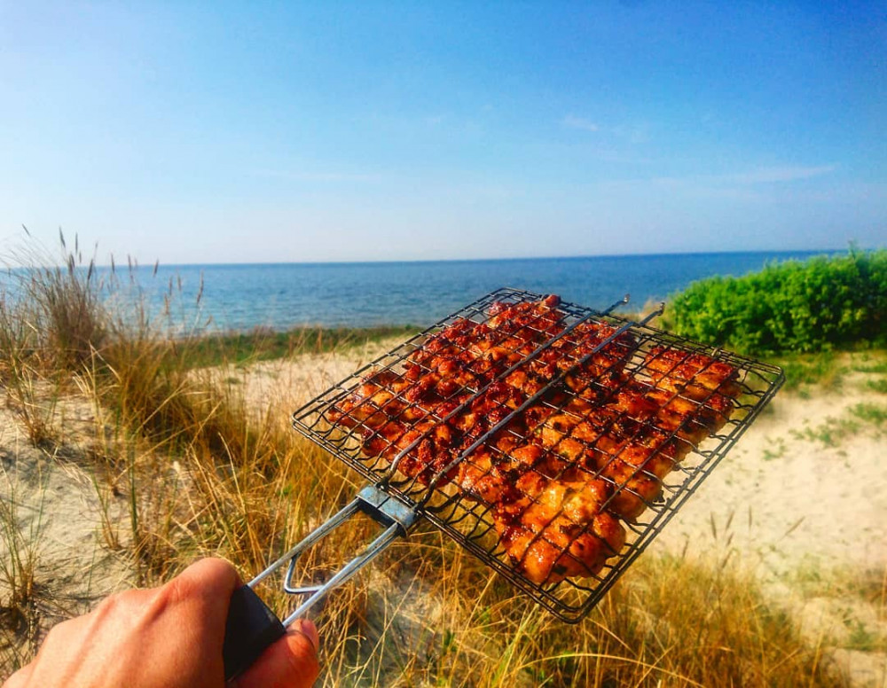 Шашлык на море - готовим сами!