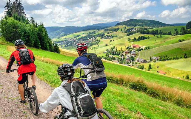 Джонни 24 на телефоні, коли ти на відпочинку і часу мало: навігація, дії та контроль результату (РЕКЛАМА)
