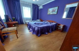 Мини-гостиница "Спуск Портовый 6"