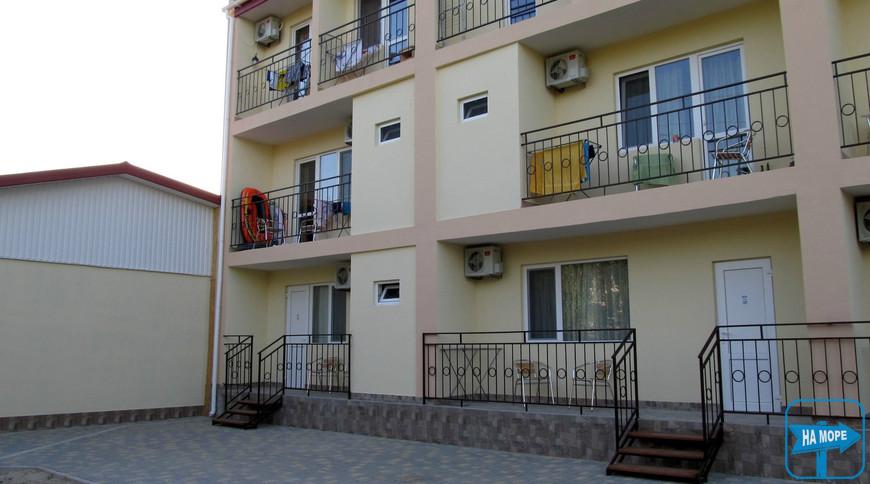 Отель "Лагуна Лазурное"