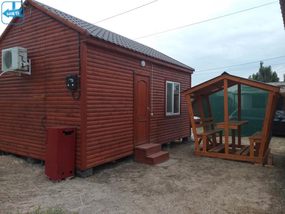 Будиночки для відпочинку "Золотий пісок"