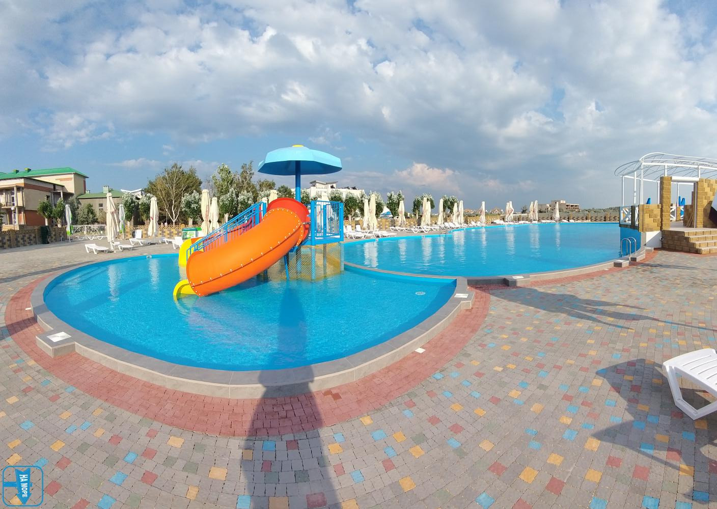 Пансіонат "Золоті Піски"