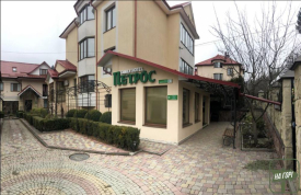Петрос Family Hotel
