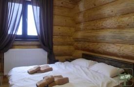 Отель "Берлога Пилипец"