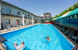 Частный пансионат "Фортеця"