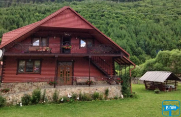 Садиба БІЛЯ РІЧКИ