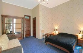 Отель "Minihotel next to Deribasivska"