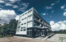 Спорт-отель "Zinedine"