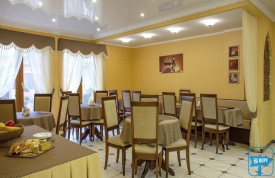 Отель "ROKSOLANA"