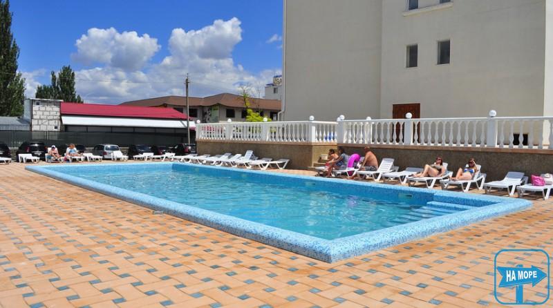 Отель "Атлантик"