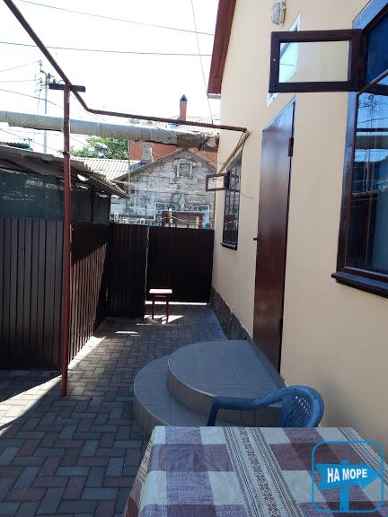 Приватний дом-люкс "Орхідея"