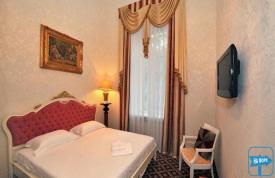 Отель "Queen Valery"