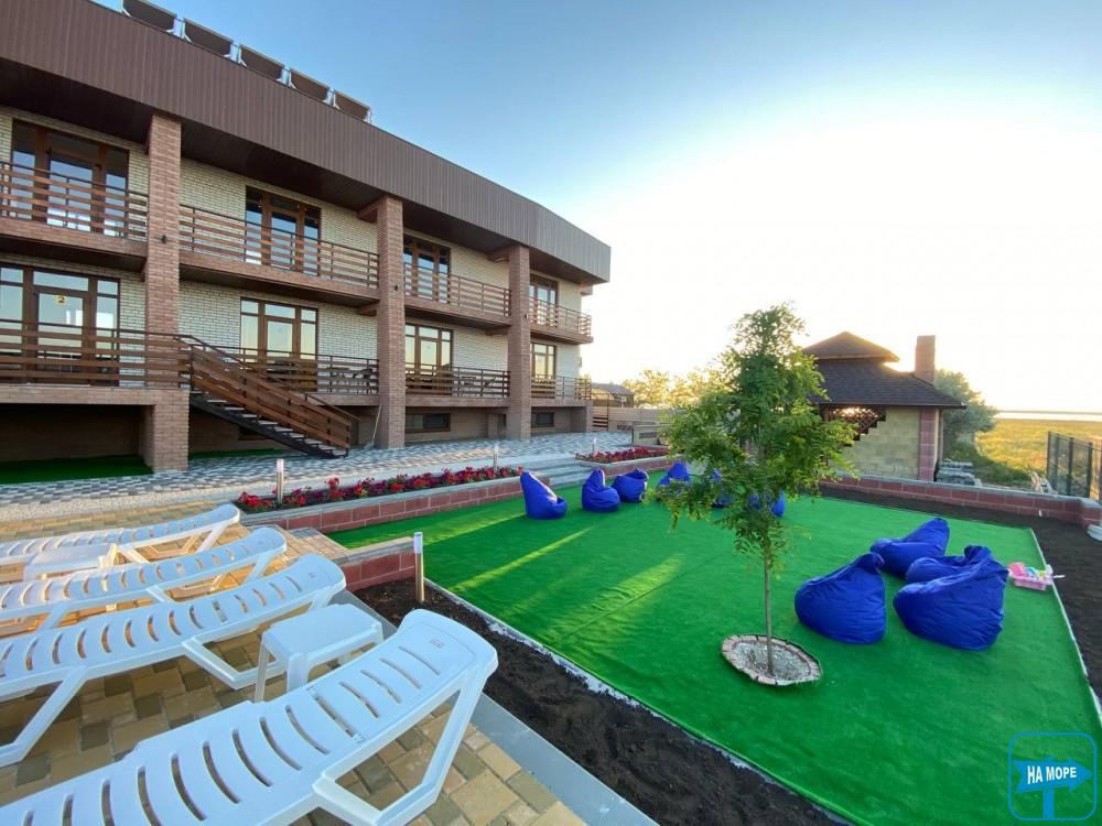 Atmosphere sea Hotel