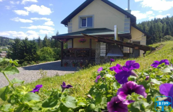 Коттедж "Зори Карпат"