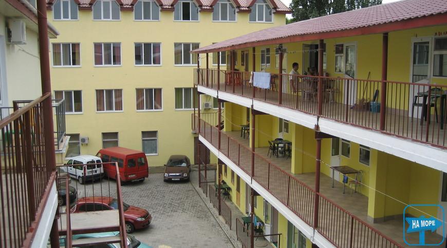 Гостиница "Шторм Плюс"